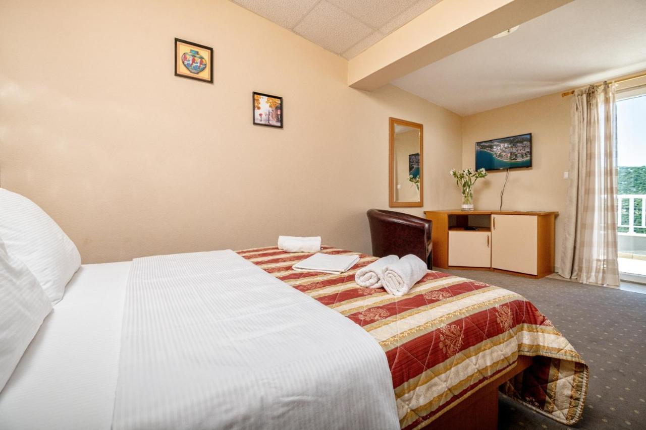 Hotel Luna Неум Экстерьер фото