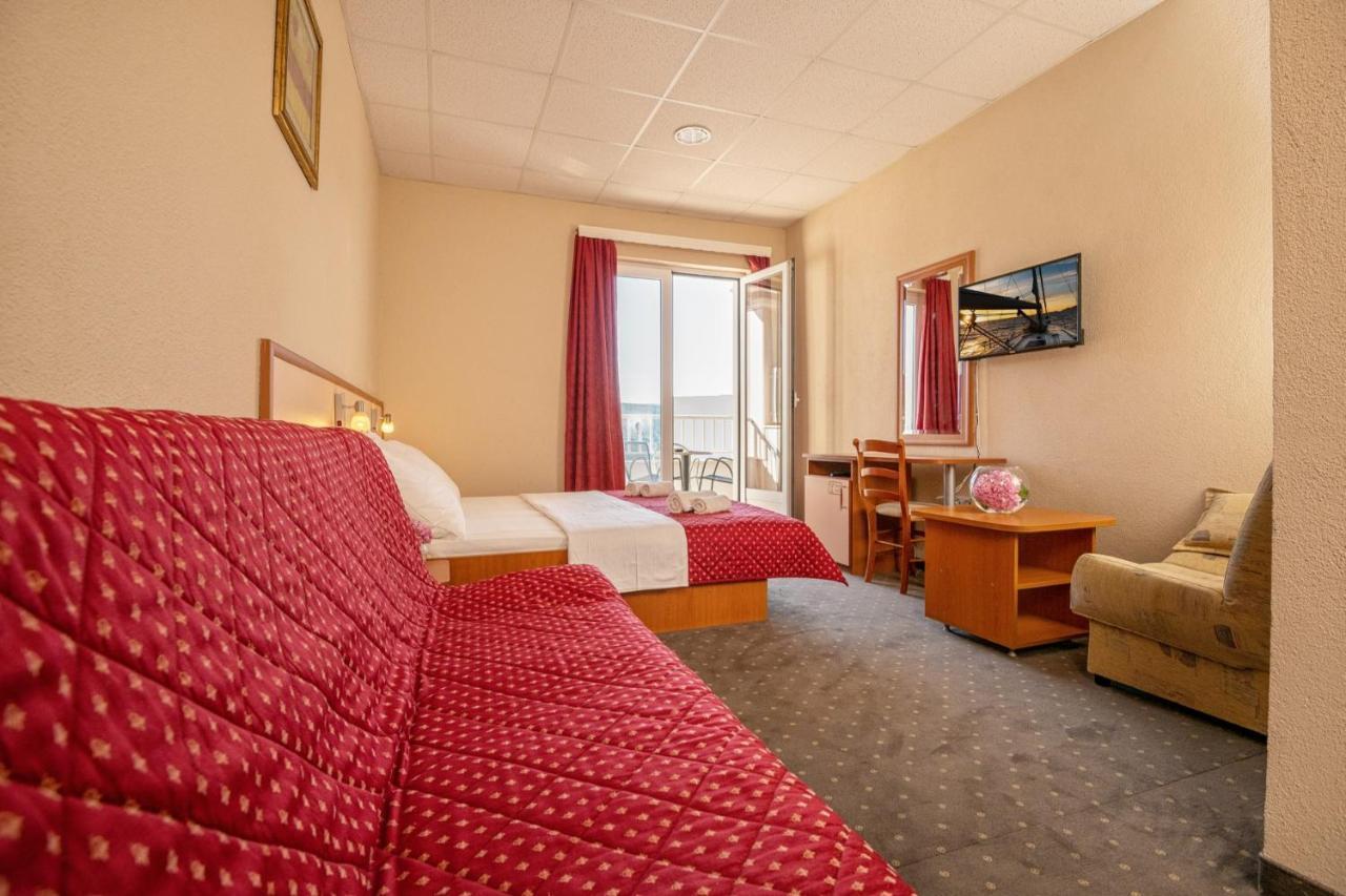 Hotel Luna Неум Экстерьер фото
